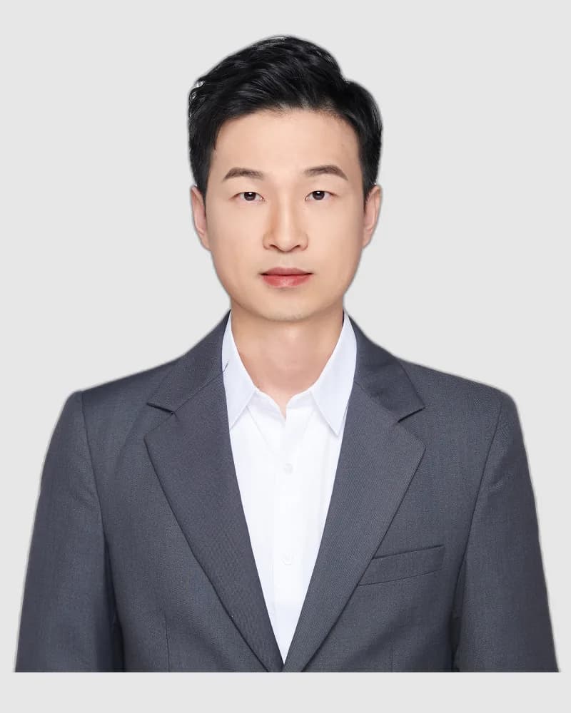 Portrait of Shaohua Li